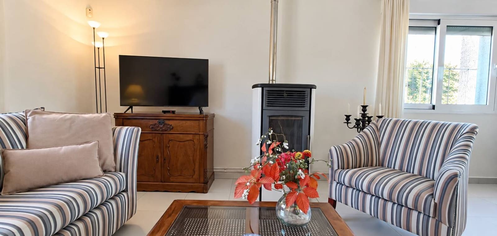 3 soverom Villa til salgs i Hondon de los Frailes med svømmebasseng garasje - € 360 000 (Ref: 10055651)
