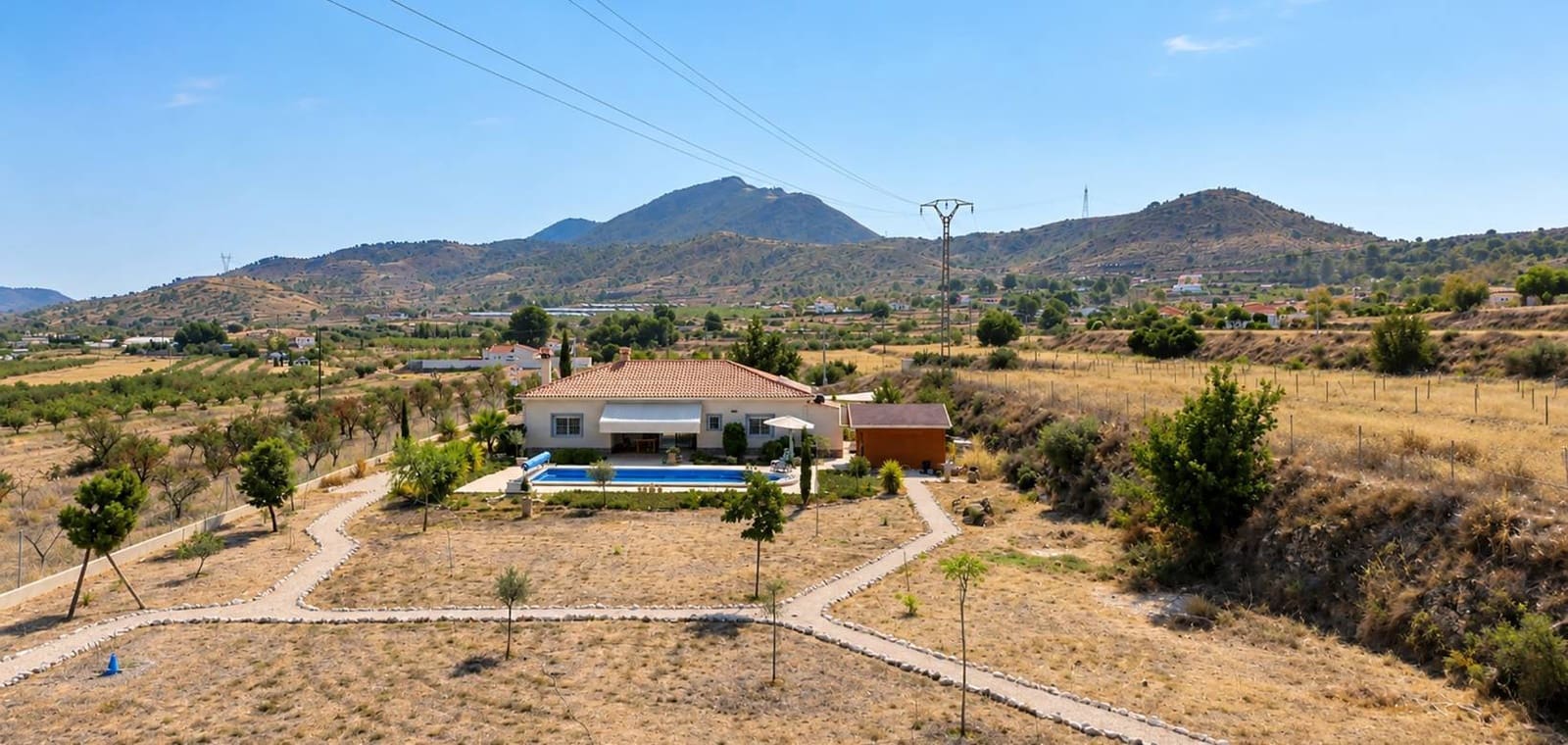 3 soverom Villa til salgs i Hondon de los Frailes med svømmebasseng garasje - € 360 000 (Ref: 10055651)