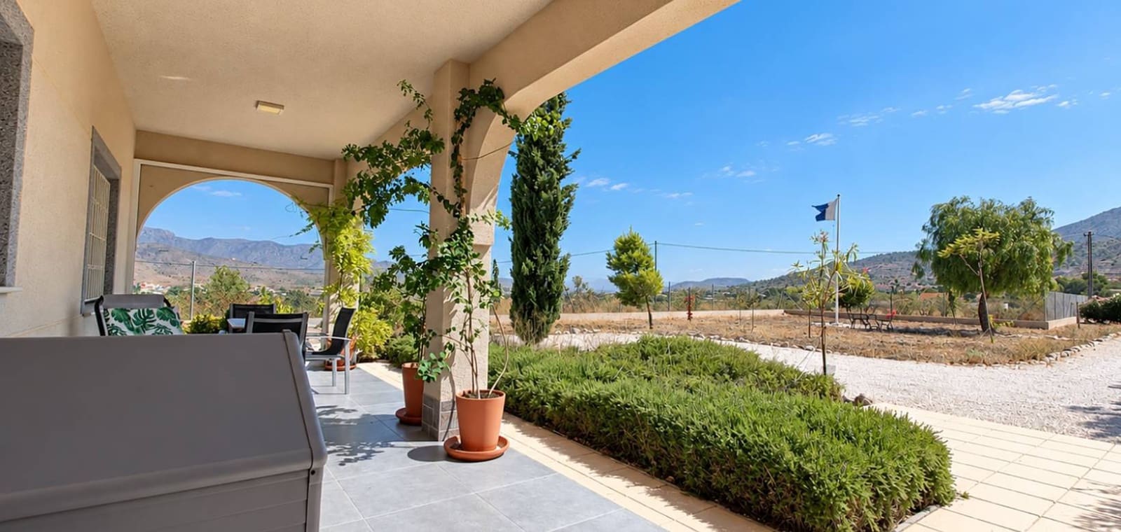 3 soverom Villa til salgs i Hondon de los Frailes med svømmebasseng garasje - € 360 000 (Ref: 10055651)