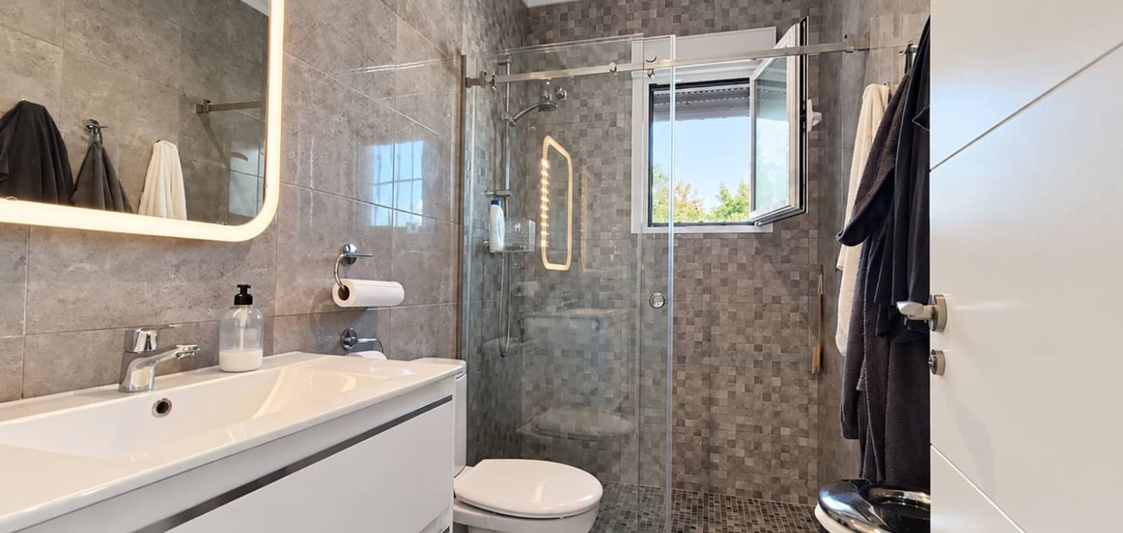 3 soverom Villa til salgs i Hondon de los Frailes med svømmebasseng garasje - € 360 000 (Ref: 10055651)