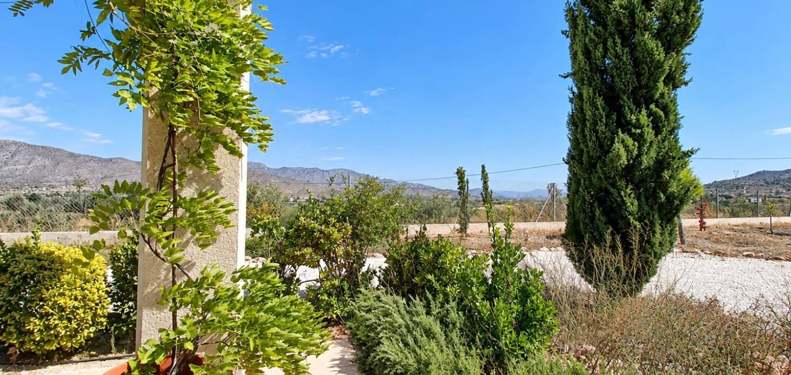 3 soverom Villa til salgs i Hondon de los Frailes med svømmebasseng garasje - € 360 000 (Ref: 10055651)