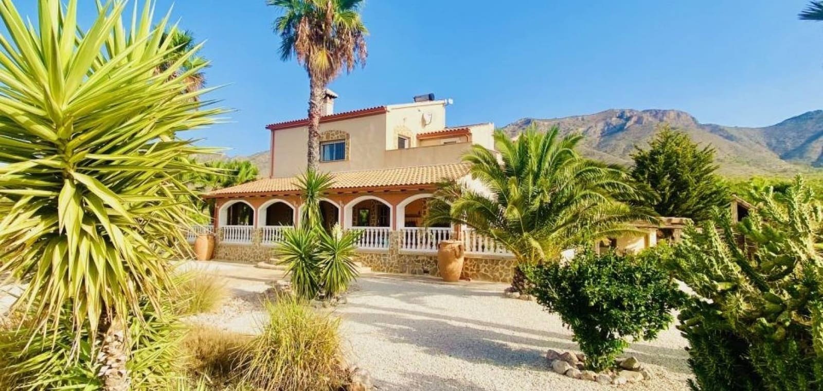 4 sovrum Villa till salu i Hondon de las Nieves med pool garage - 545 000 € (Ref: 10062317)