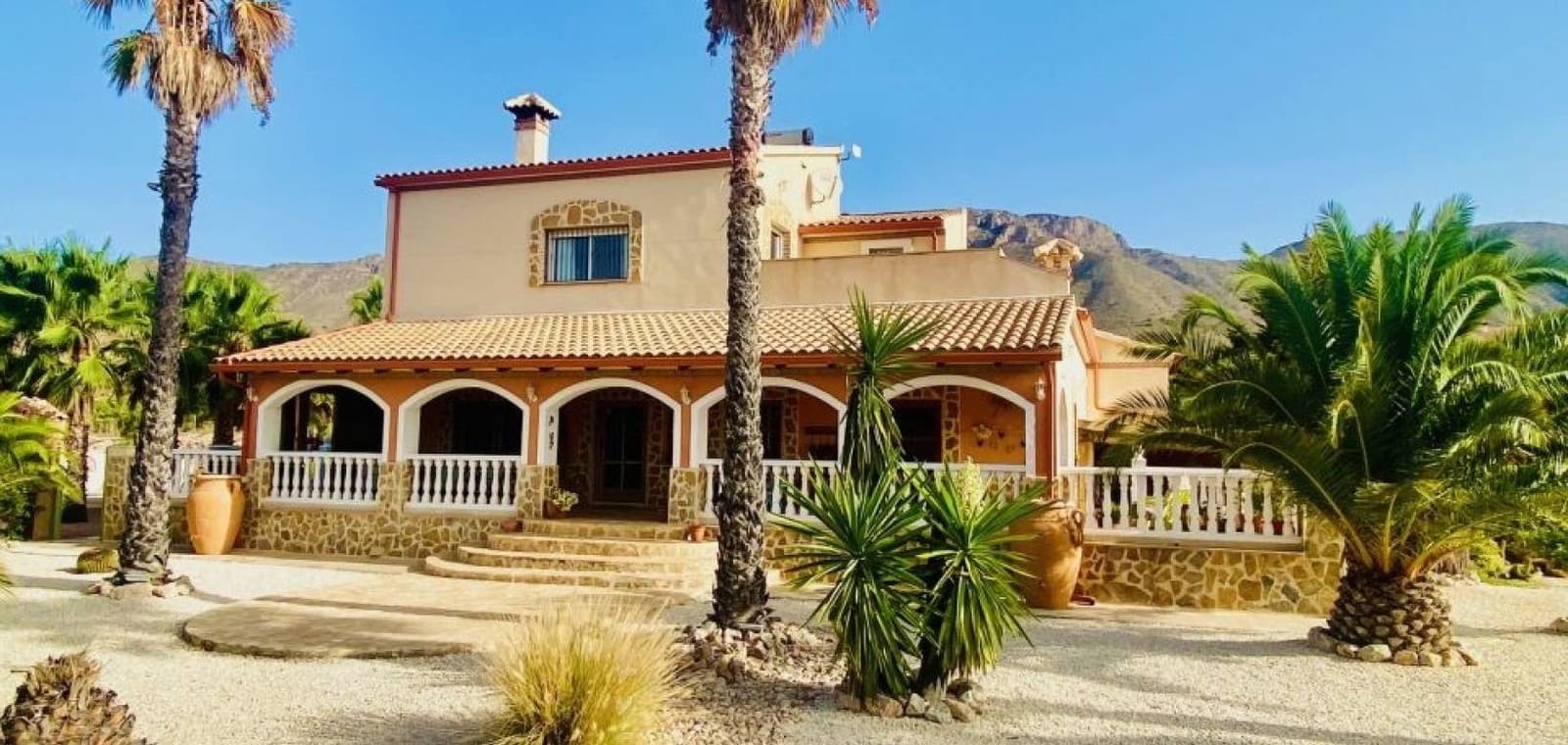 4 sovrum Villa till salu i Hondon de las Nieves med pool garage - 545 000 € (Ref: 10062317)