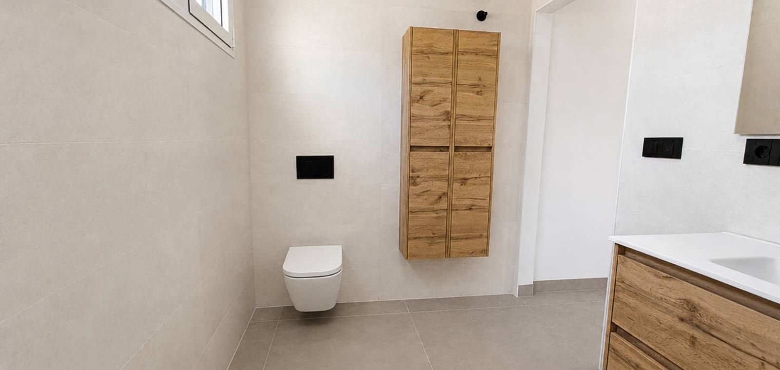 3 sypialnia Willa na sprzedaż w La Romana z basenem garażem - 599 950 € (Ref: 10082184)