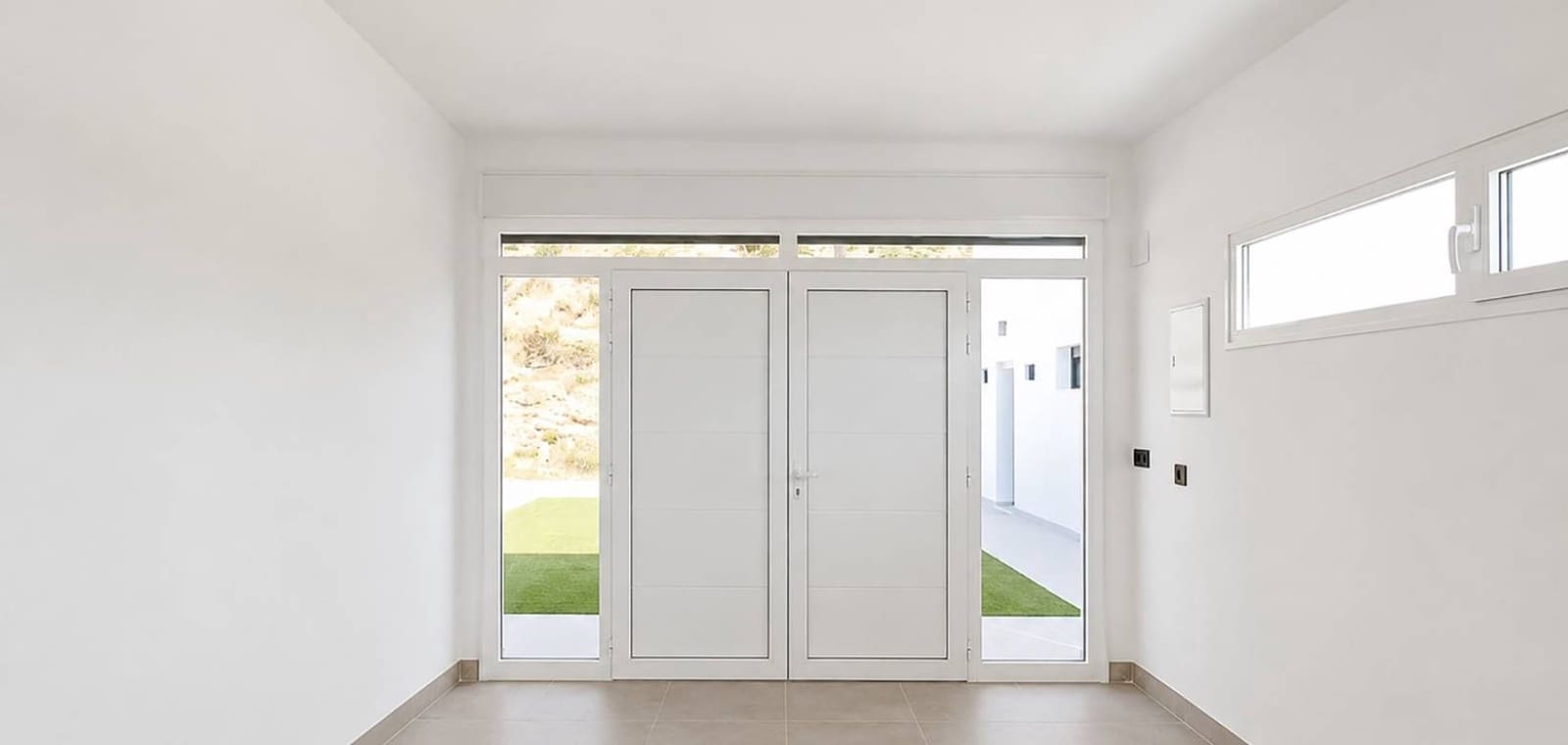 3 sypialnia Willa na sprzedaż w La Romana z basenem garażem - 599 950 € (Ref: 10082184)