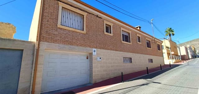 4 soveværelse Byhus til salg i Hondón de los Frailes med garage - € 379.500 (Ref: 10095784)