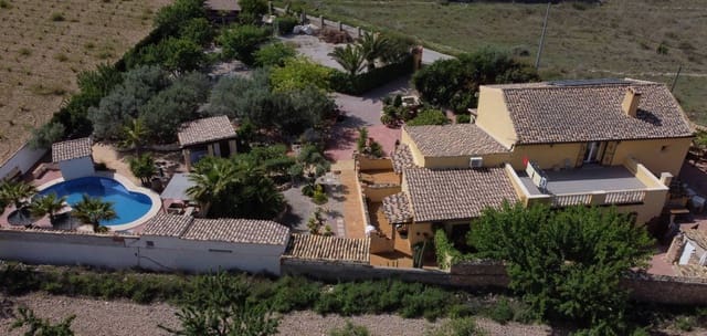 6 soveværelse Villa til salg i Barbarroja, Orihuela med swimmingpool - € 798.000 (Ref: 10134835)