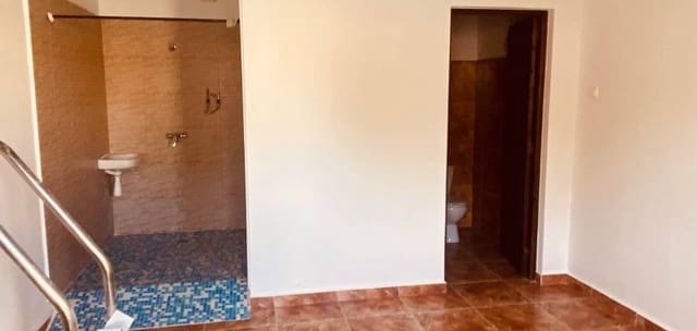 6 quarto Moradia para venda em Barinas, Abanilla com piscina garagem - 471 950 € (Ref: 10136695)