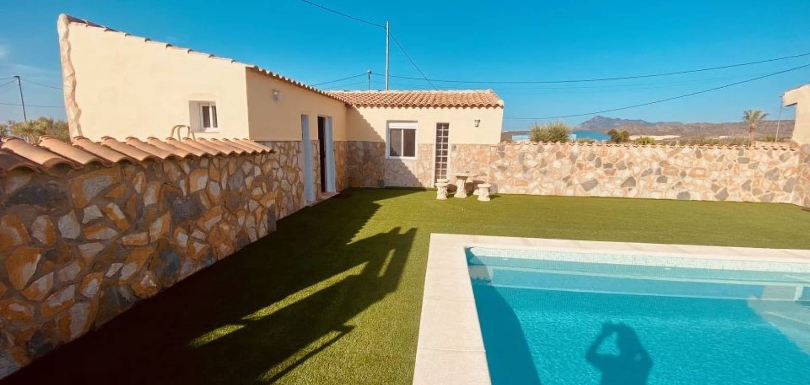 6 quarto Moradia para venda em Barinas com piscina garagem - 471 950 € (Ref: 10136695)