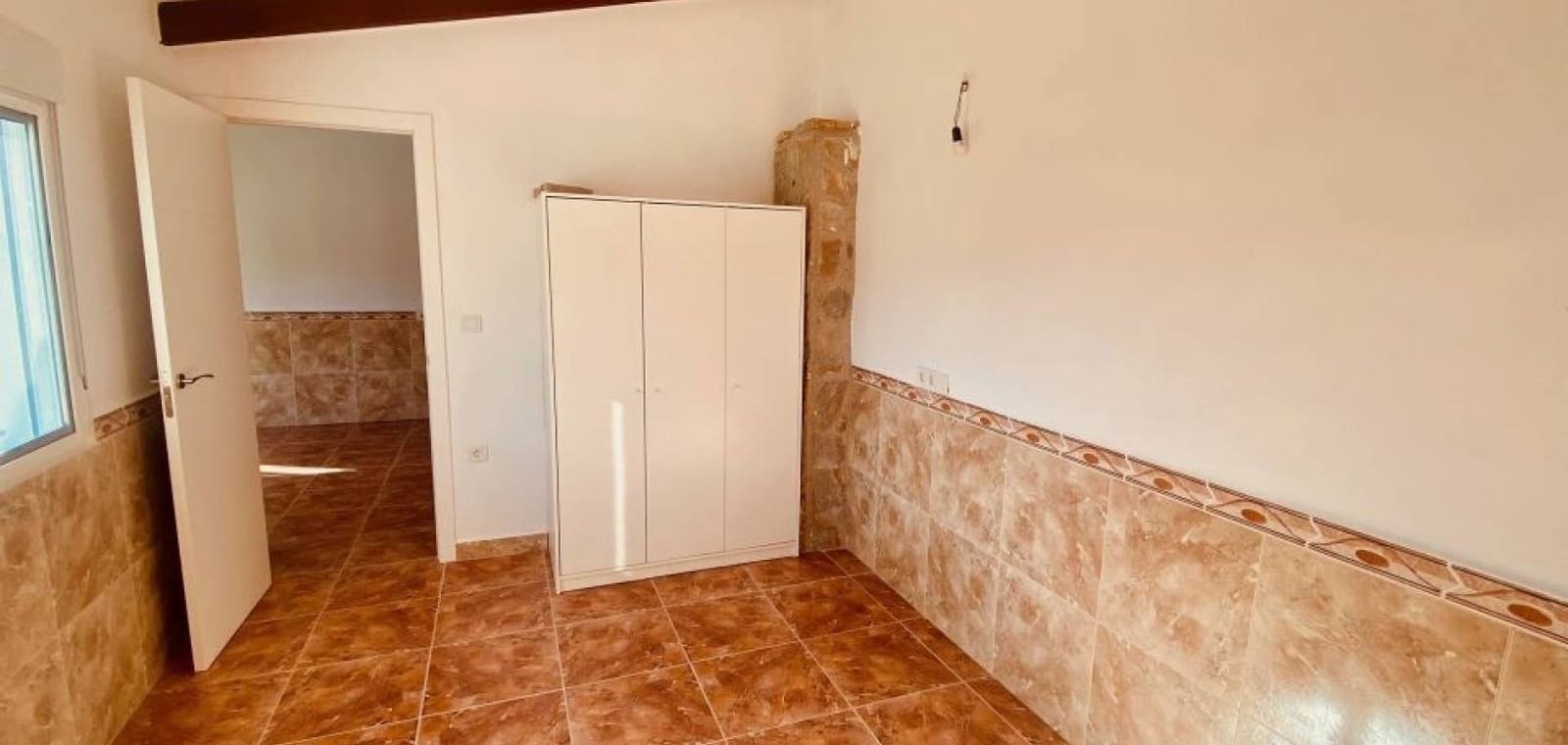 6 quarto Moradia para venda em Barinas com piscina garagem - 471 950 € (Ref: 10136695)