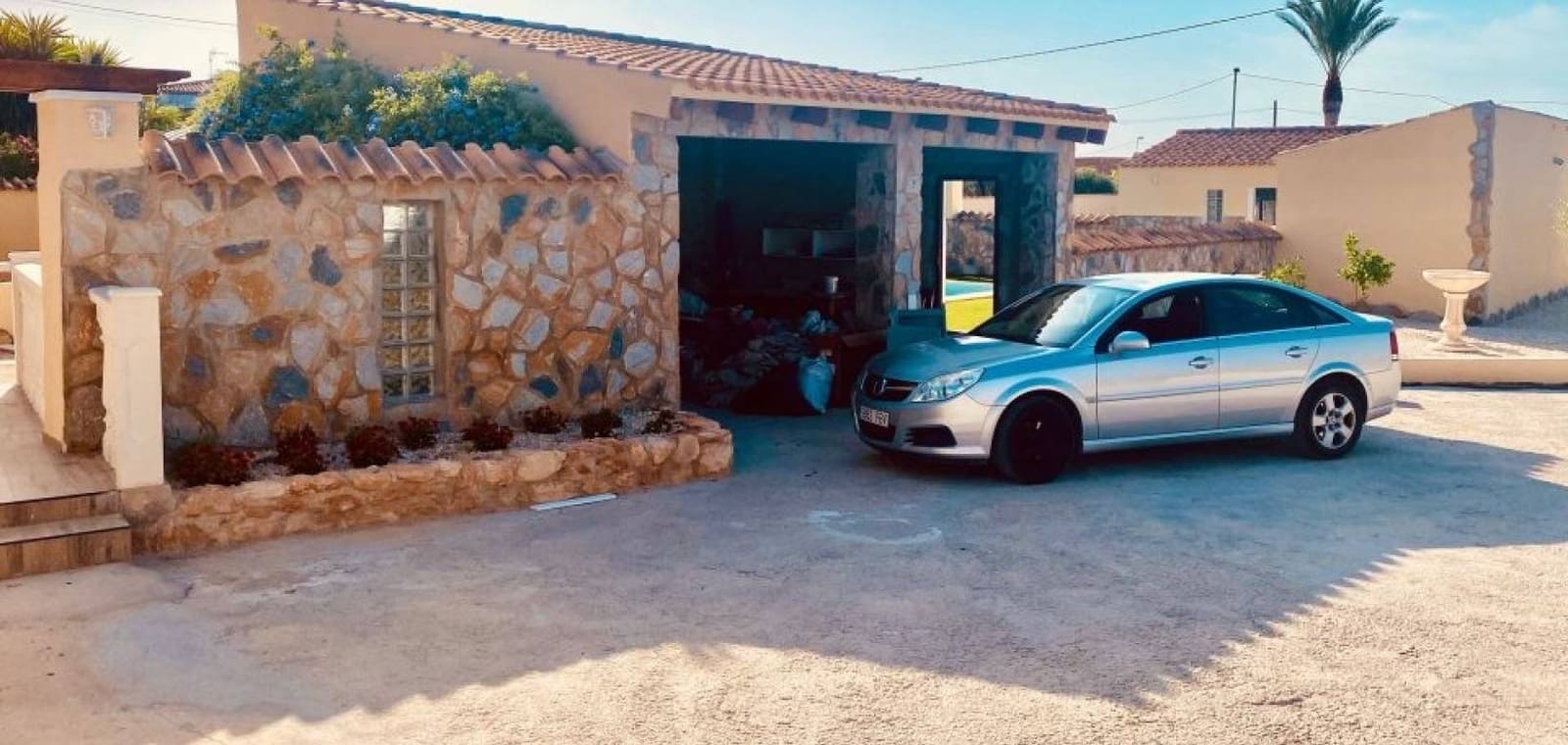 6 quarto Moradia para venda em Barinas com piscina garagem - 471 950 € (Ref: 10136695)