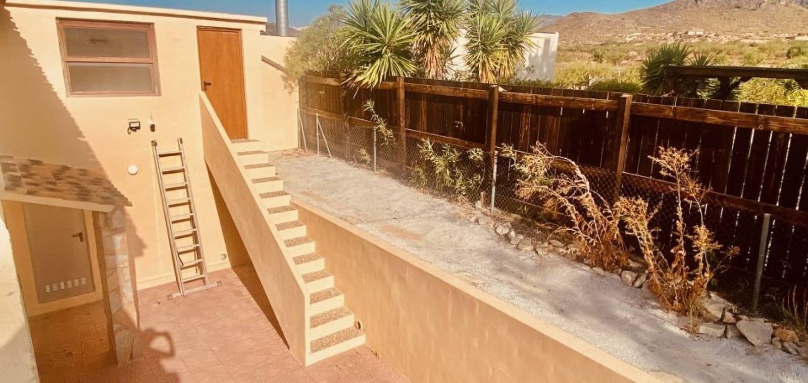 6 quarto Moradia para venda em Barinas com piscina garagem - 471 950 € (Ref: 10136695)
