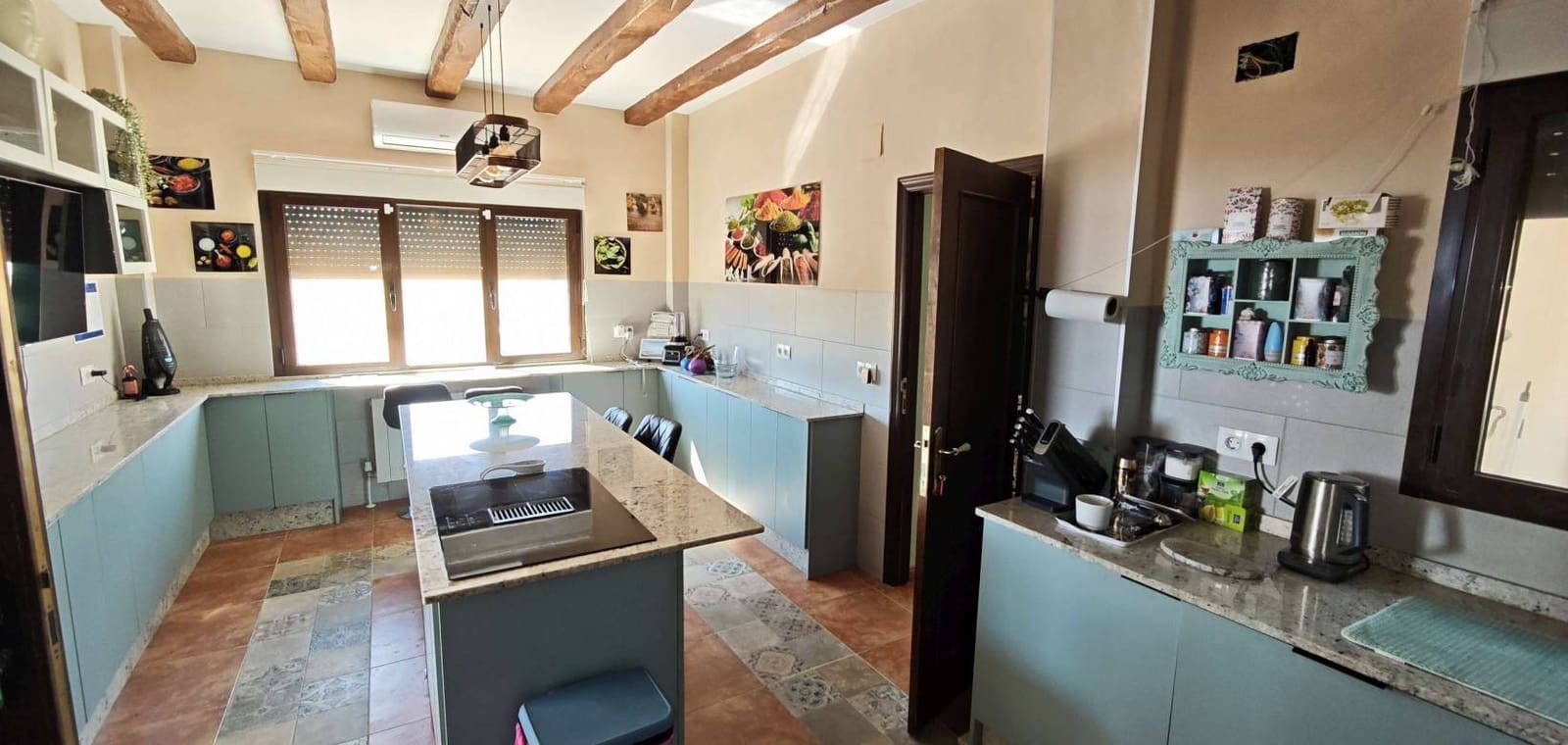 4 soveværelse Villa til salg i Pinoso med swimmingpool garage - € 499.995 (Ref: 10136696)