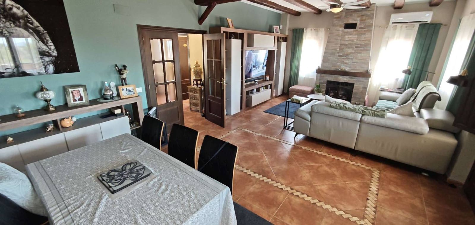 4 soveværelse Villa til salg i Pinoso med swimmingpool garage - € 499.995 (Ref: 10136696)