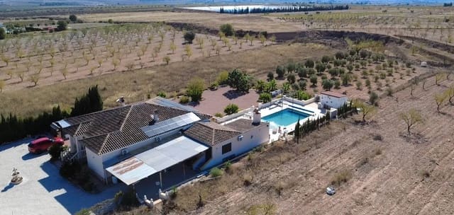 4 sypialnia Willa na sprzedaż w Pinoso z basenem garażem - 499 995 € (Ref: 10136696)