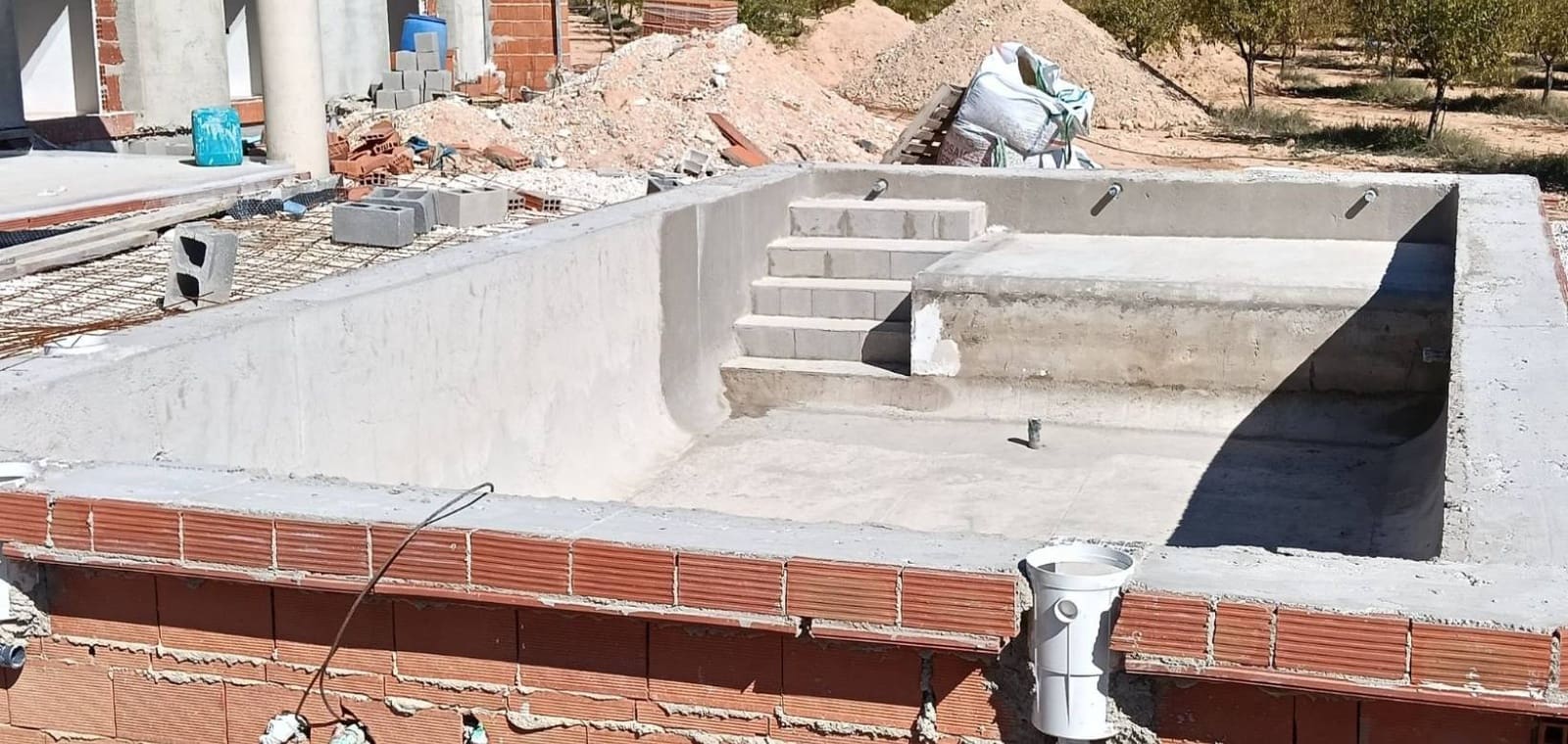 3 sypialnia Willa na sprzedaż w Pinoso z basenem - 390 000 € (Ref: 10168815)