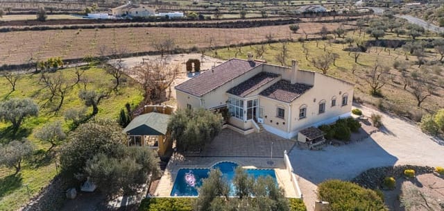 3 Zimmer Villa zu verkaufen in La Zarza, Jumilla mit Pool Garage - 395.000 € (Ref: 10172242)