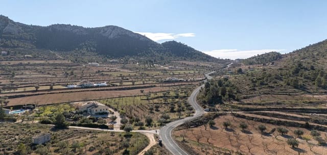 3 Zimmer Villa zu verkaufen in La Zarza, Jumilla mit Pool Garage - 395.000 € (Ref: 10172242)