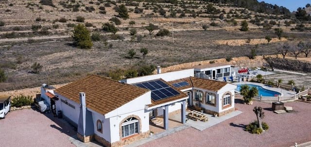 Chalet de 4 habitaciones en Monóvar / Monóver en venta con piscina - 499.995 € (Ref: 10172243)