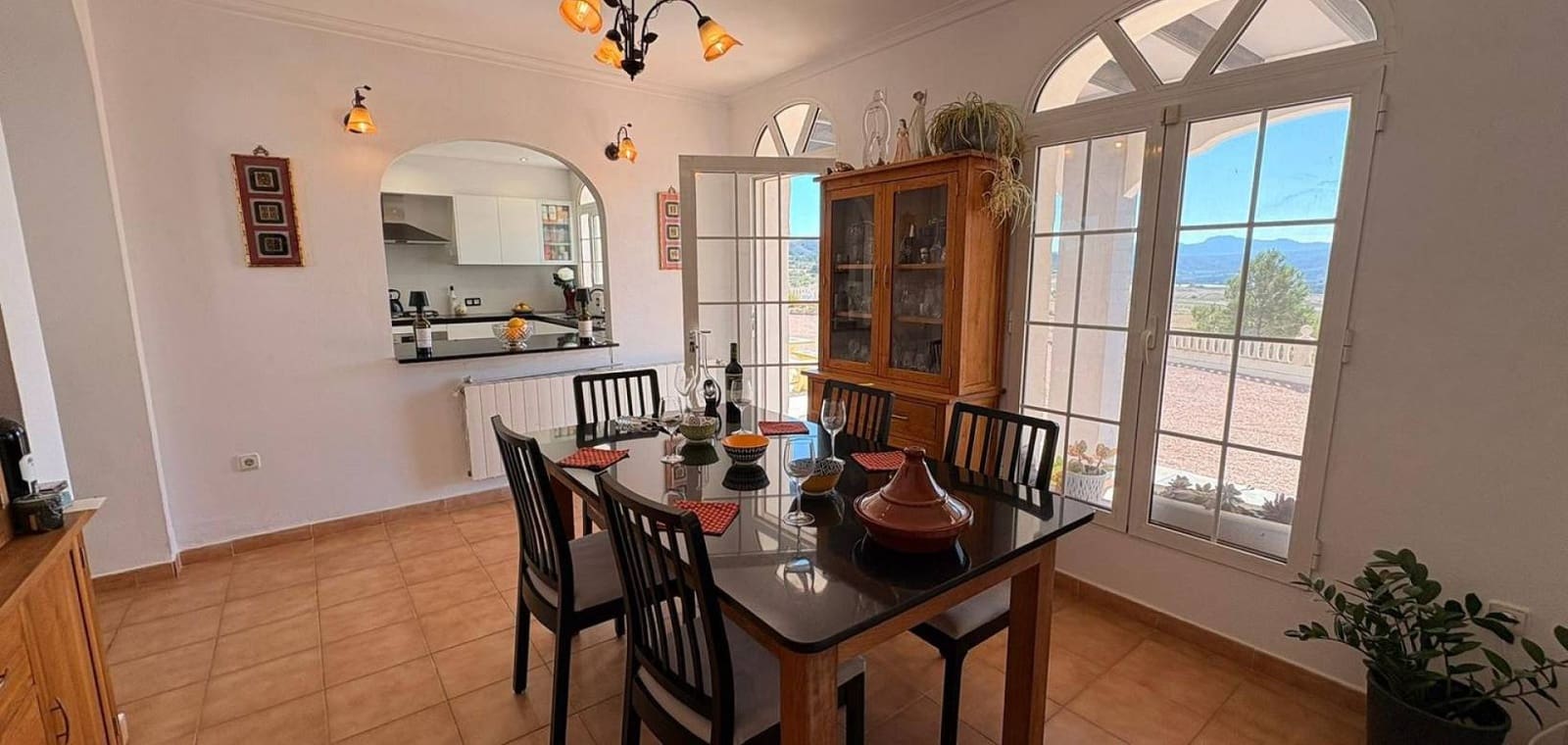 4 makuuhuone Huvila myytävänä paikassa Monovar / Monover mukana uima-altaan - 499 995 € (Ref: 10172243)