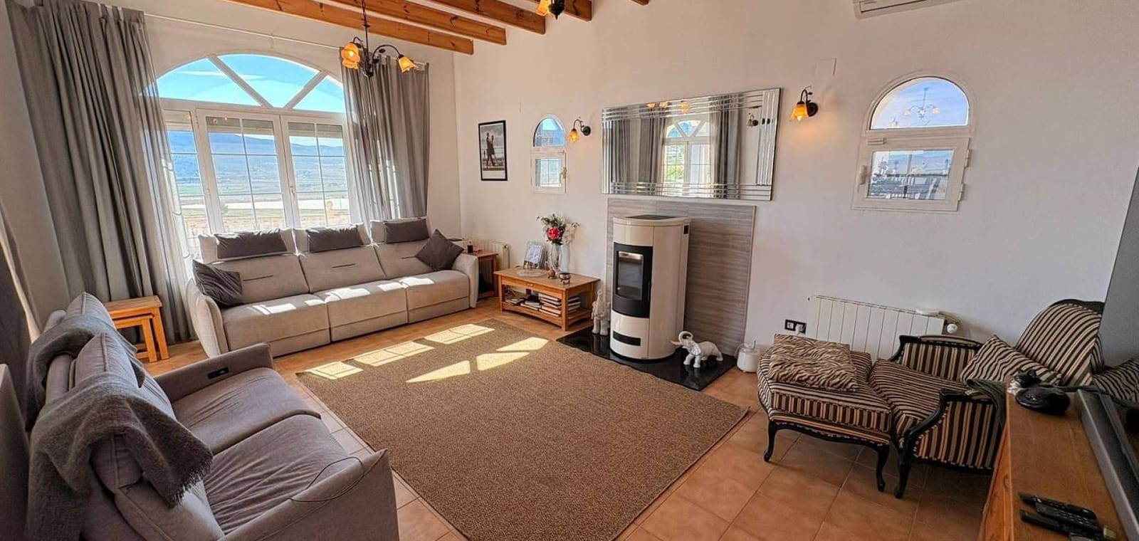 4 makuuhuone Huvila myytävänä paikassa Monovar / Monover mukana uima-altaan - 499 995 € (Ref: 10172243)