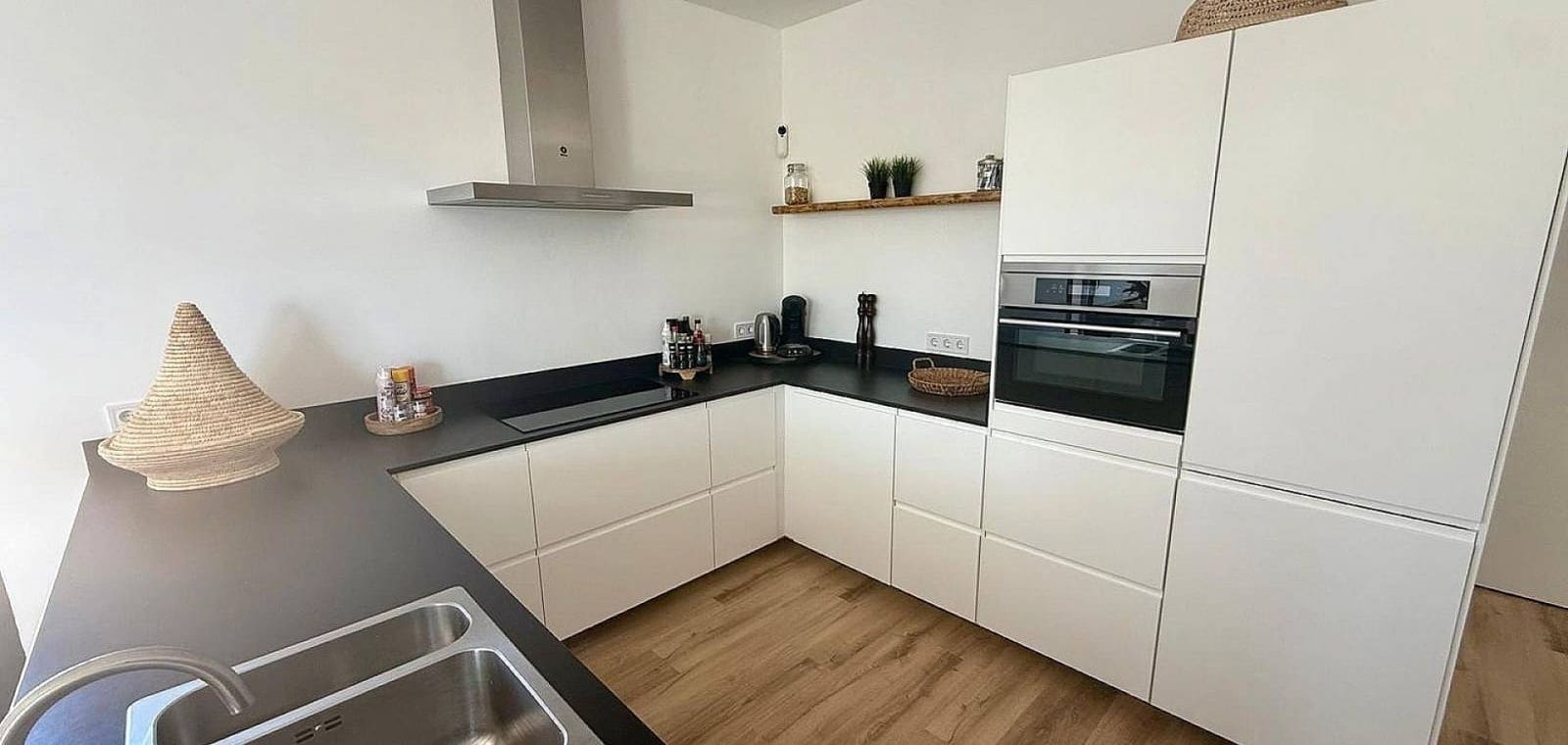 3 soveværelse Villa til salg i Pinoso med swimmingpool - € 399.900 (Ref: 10172244)