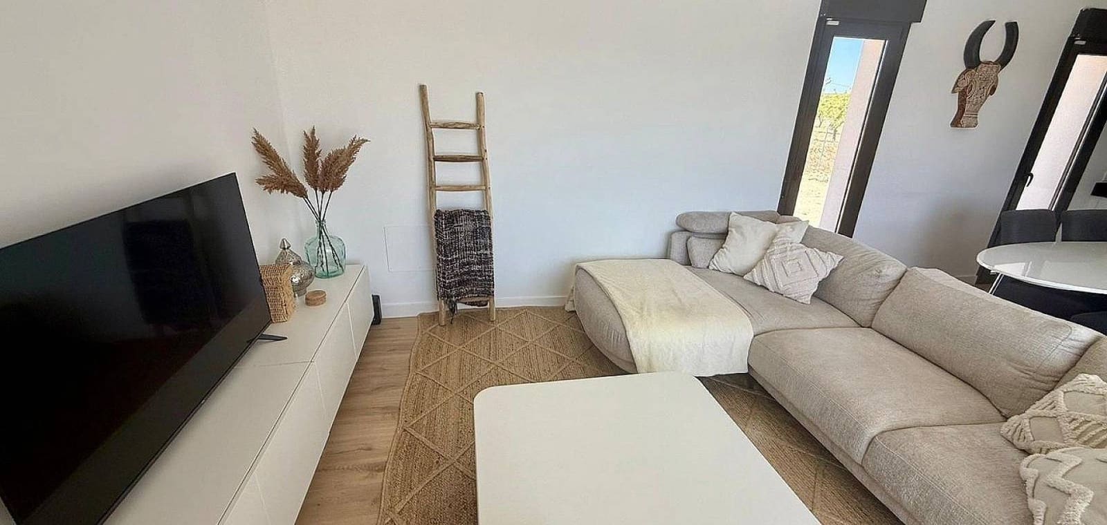 3 soveværelse Villa til salg i Pinoso med swimmingpool - € 399.900 (Ref: 10172244)