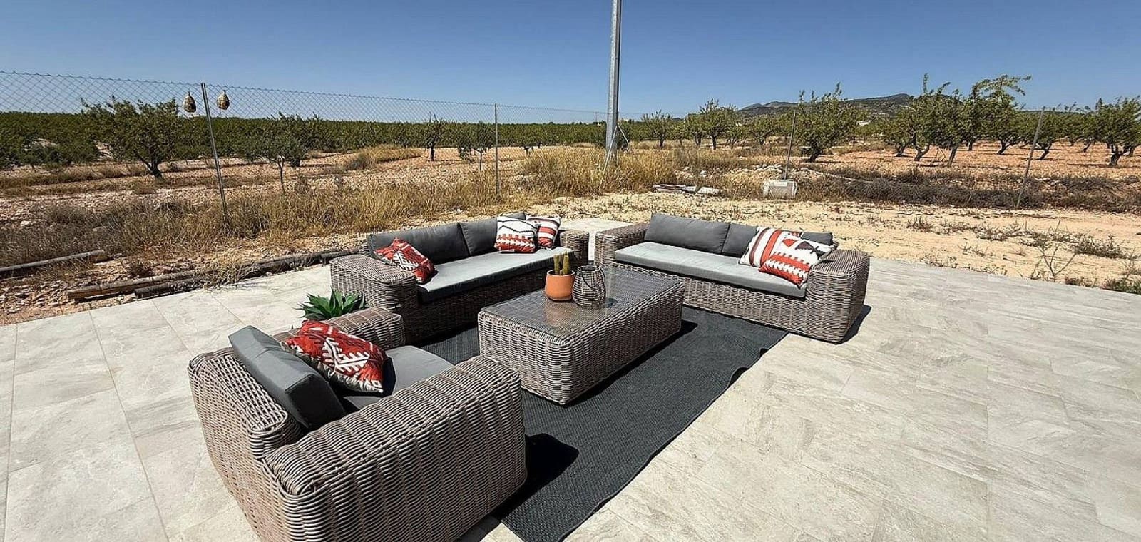3 soveværelse Villa til salg i Pinoso med swimmingpool - € 399.900 (Ref: 10172244)