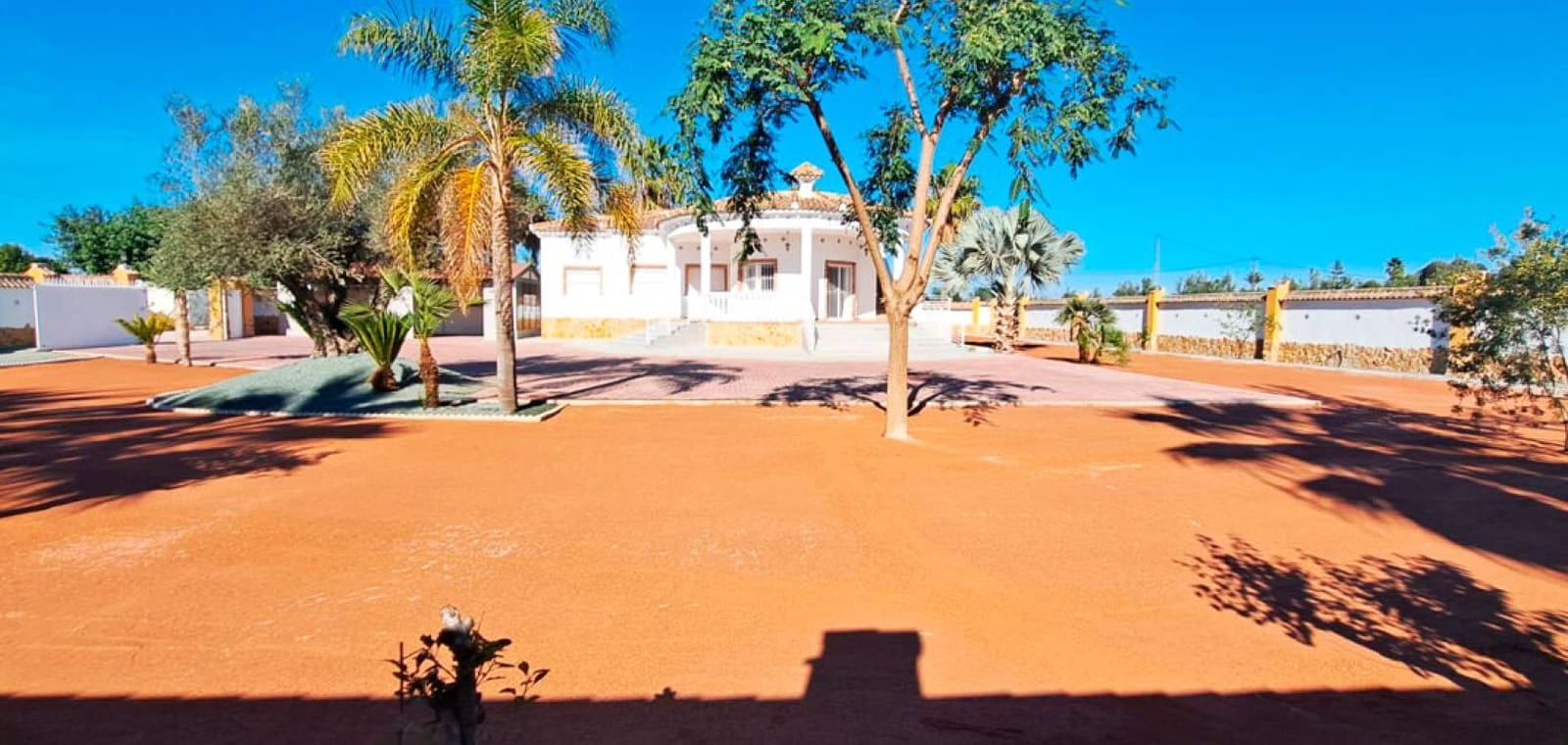 2 bedroom Finca/Country House for sale in Catral with garage - € 415,000 (Ref: 10172247)