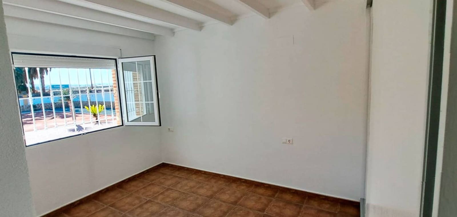 2 bedroom Finca/Country House for sale in Catral with garage - € 415,000 (Ref: 10172247)