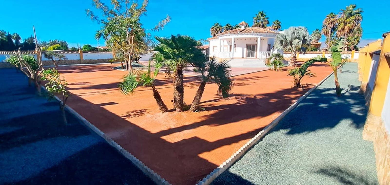 2 bedroom Finca/Country House for sale in Catral with garage - € 415,000 (Ref: 10172247)