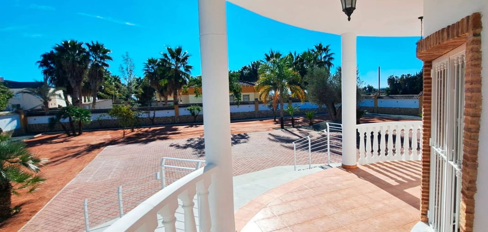 2 bedroom Finca/Country House for sale in Catral with garage - € 415,000 (Ref: 10172247)