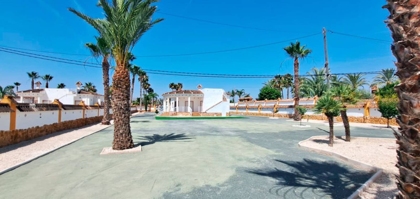 3 bedroom Finca/Country House for sale in Catral with garage - € 410,000 (Ref: 10172248)