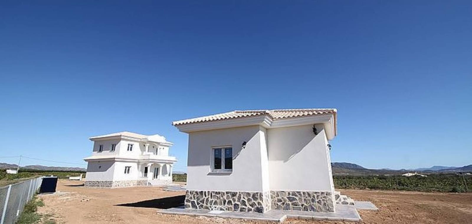 3 slaapkamer Villa te koop in Pinoso met zwembad garage - € 375.000 (Ref: 7940986)