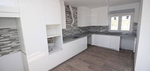 3 slaapkamer Villa te koop in Pinoso met zwembad garage - € 375.000 (Ref: 7940986)