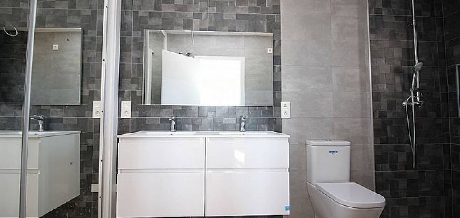 3 slaapkamer Villa te koop in Pinoso met zwembad garage - € 375.000 (Ref: 7940986)