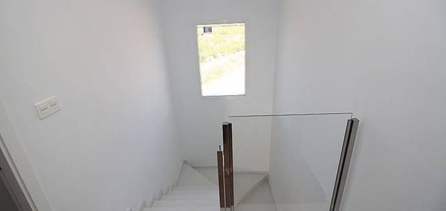 Chalet de 3 habitaciones en Pinoso en venta con piscina garaje - 375.000 € (Ref: 7940986)