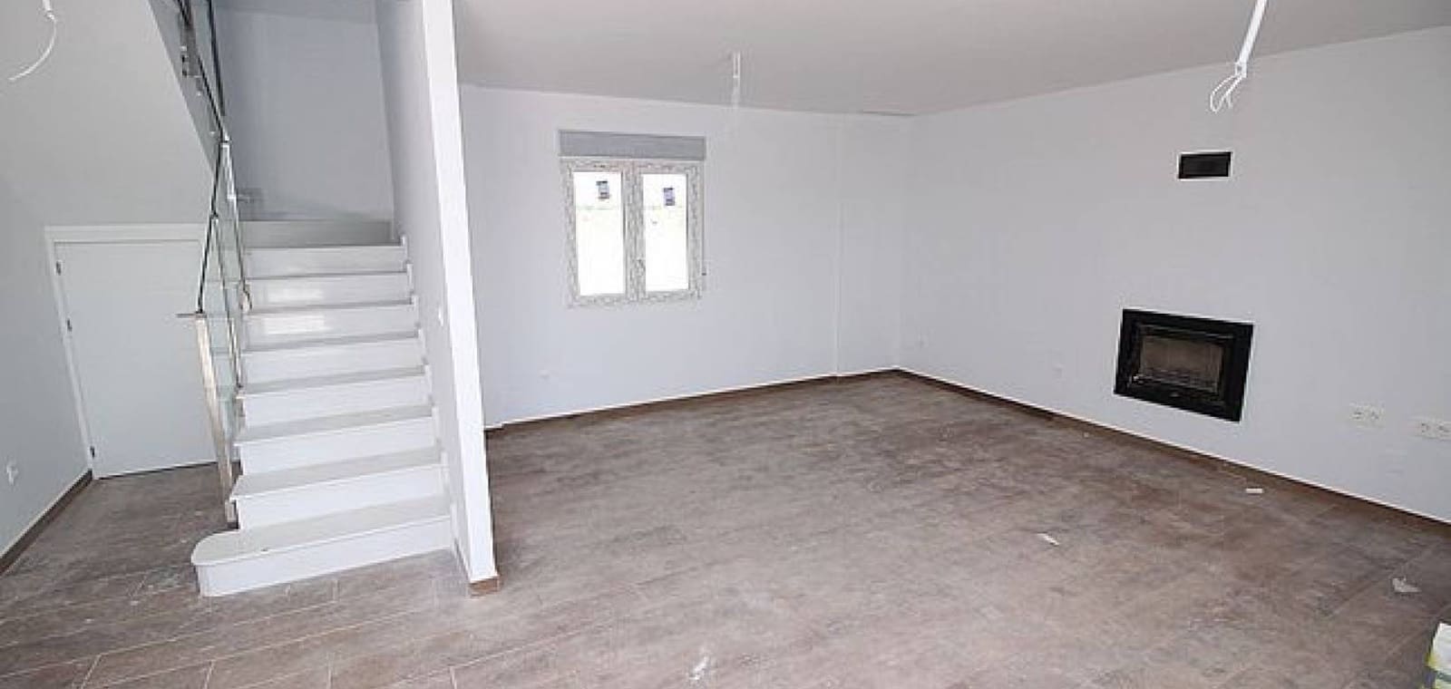 3 slaapkamer Villa te koop in Pinoso met zwembad garage - € 375.000 (Ref: 7940986)