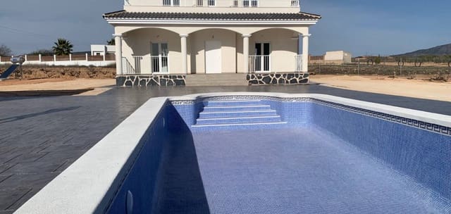 3 bedroom Villa for sale in Pinoso with pool garage - € 397,000 (Ref: 7940987)