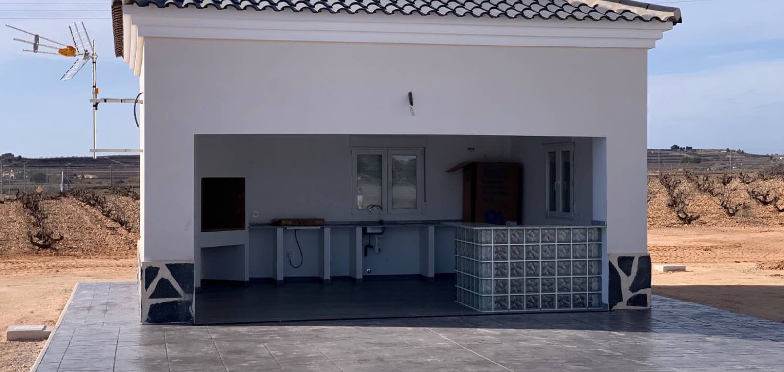 3 bedroom Villa for sale in Pinoso with pool garage - € 397,000 (Ref: 7940987)