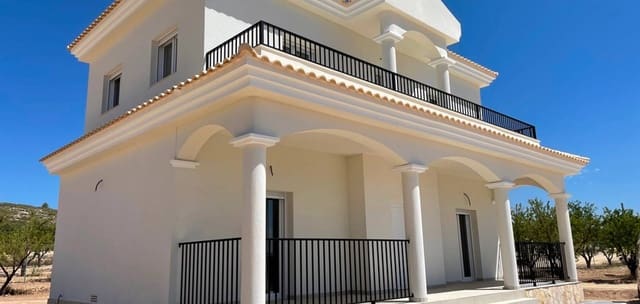 3 bedroom Villa for sale in Pinoso with pool garage - € 397,000 (Ref: 7940987)