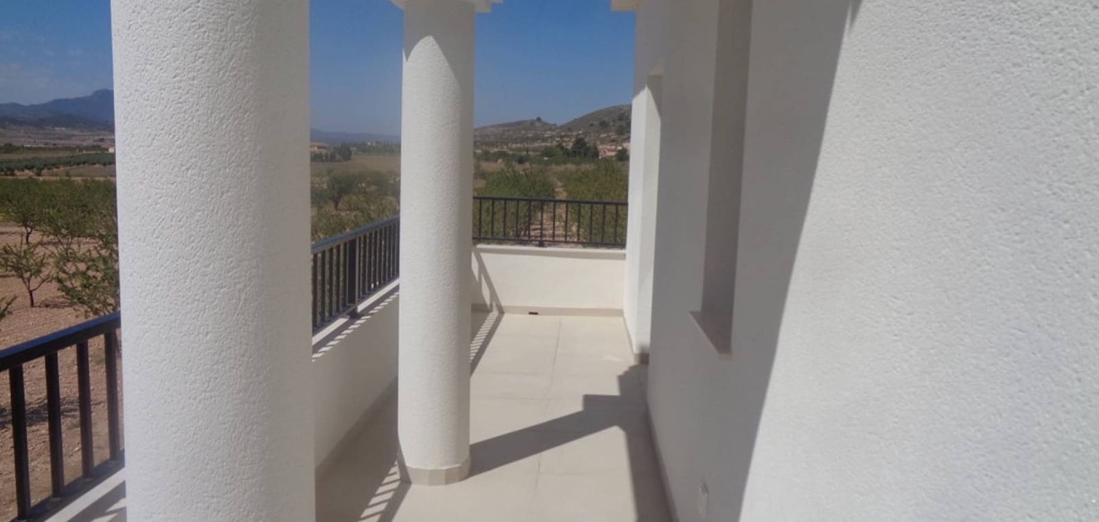 3 bedroom Villa for sale in Pinoso with pool garage - € 397,000 (Ref: 7940987)