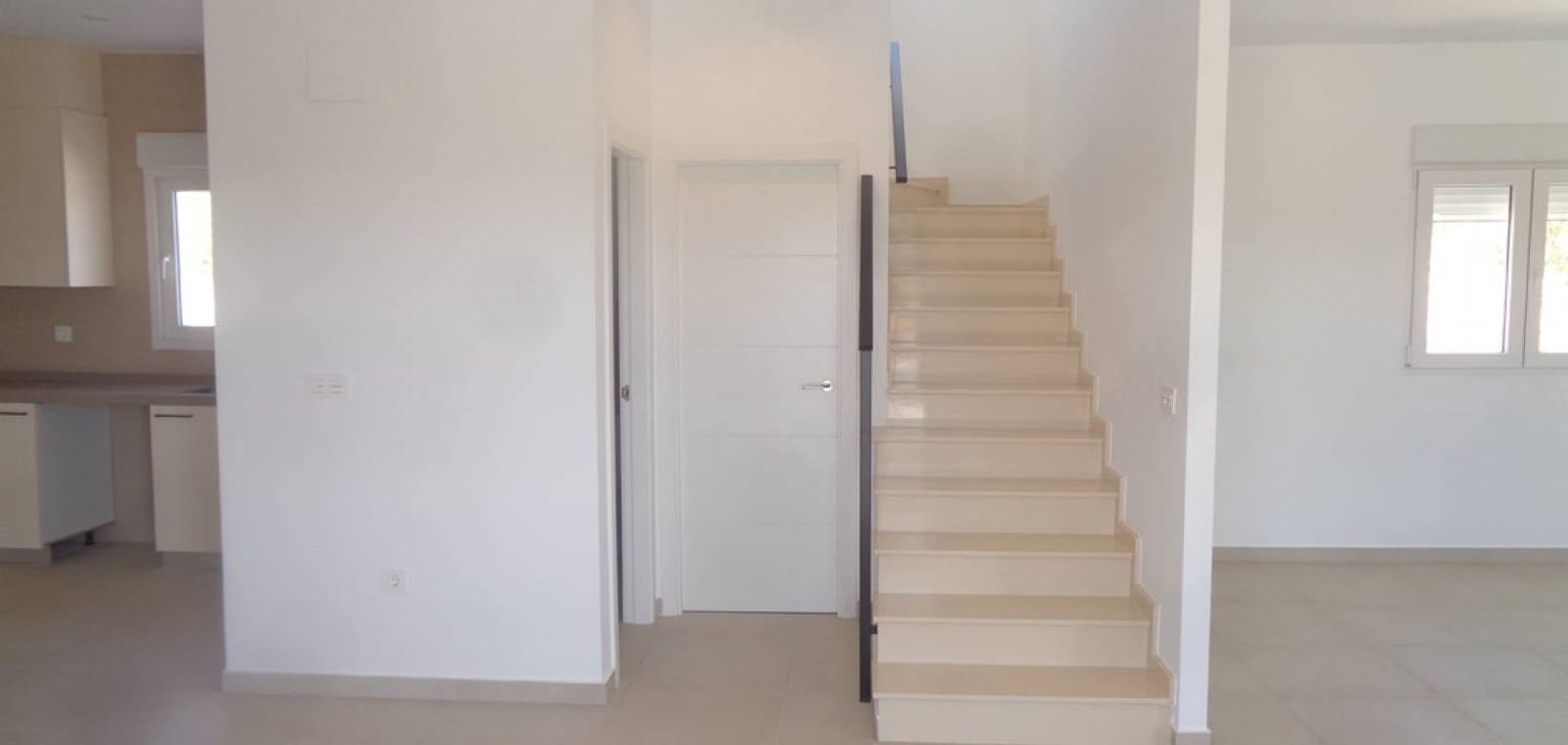 3 bedroom Villa for sale in Pinoso with pool garage - € 397,000 (Ref: 7940987)