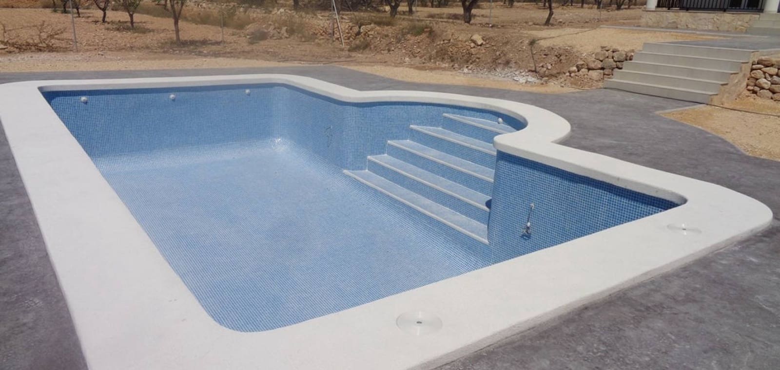 3 bedroom Villa for sale in Pinoso with pool garage - € 397,000 (Ref: 7940987)