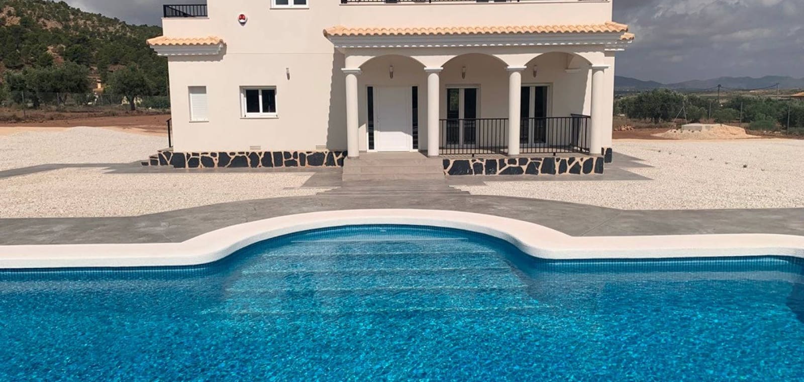 3 bedroom Villa for sale in Pinoso with pool garage - € 423,000 (Ref: 7940988)
