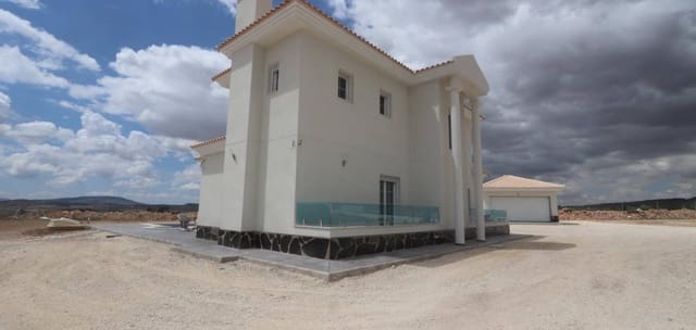 3 bedroom Villa for sale in Pinoso with pool garage - € 423,000 (Ref: 7940988)