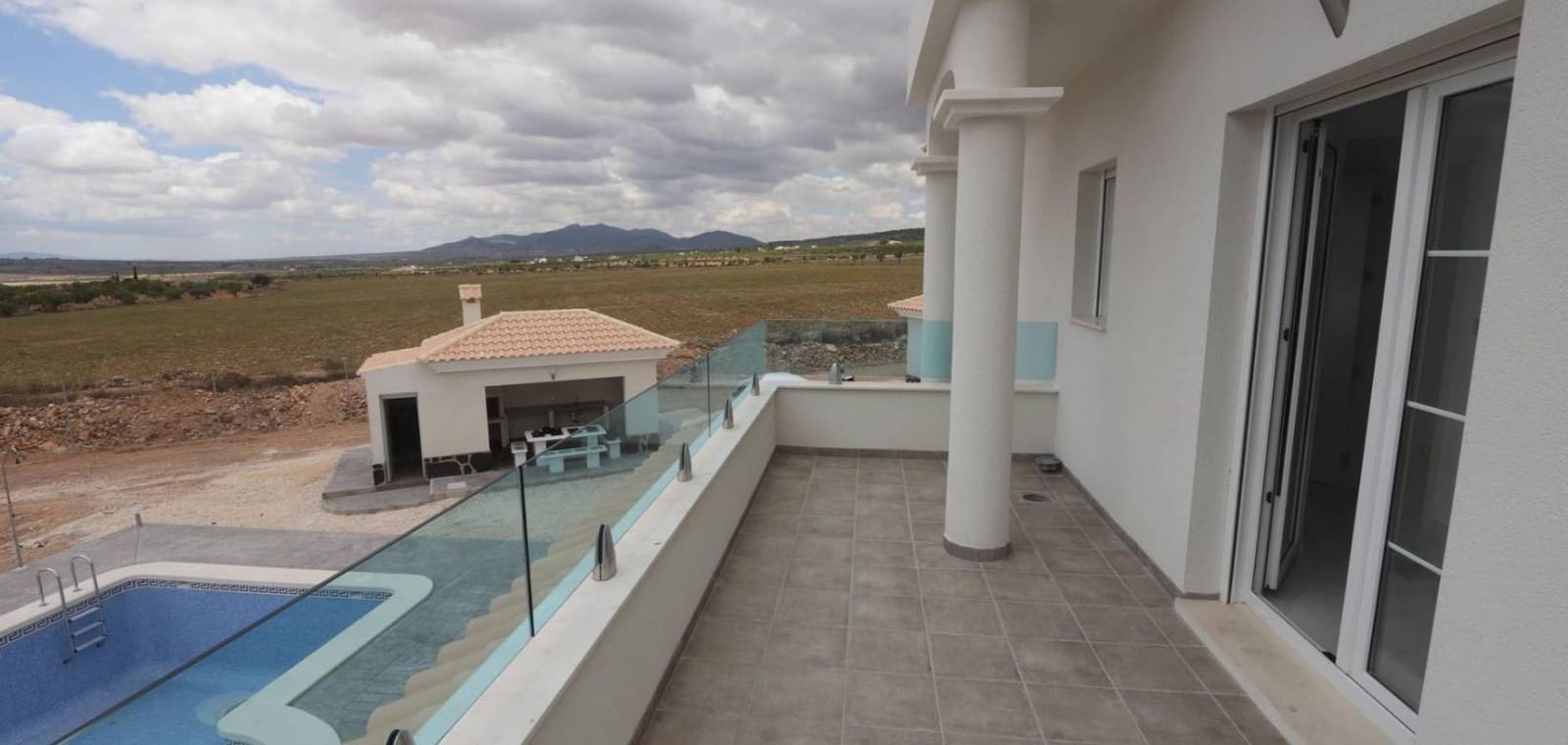 3 bedroom Villa for sale in Pinoso with pool garage - € 423,000 (Ref: 7940988)