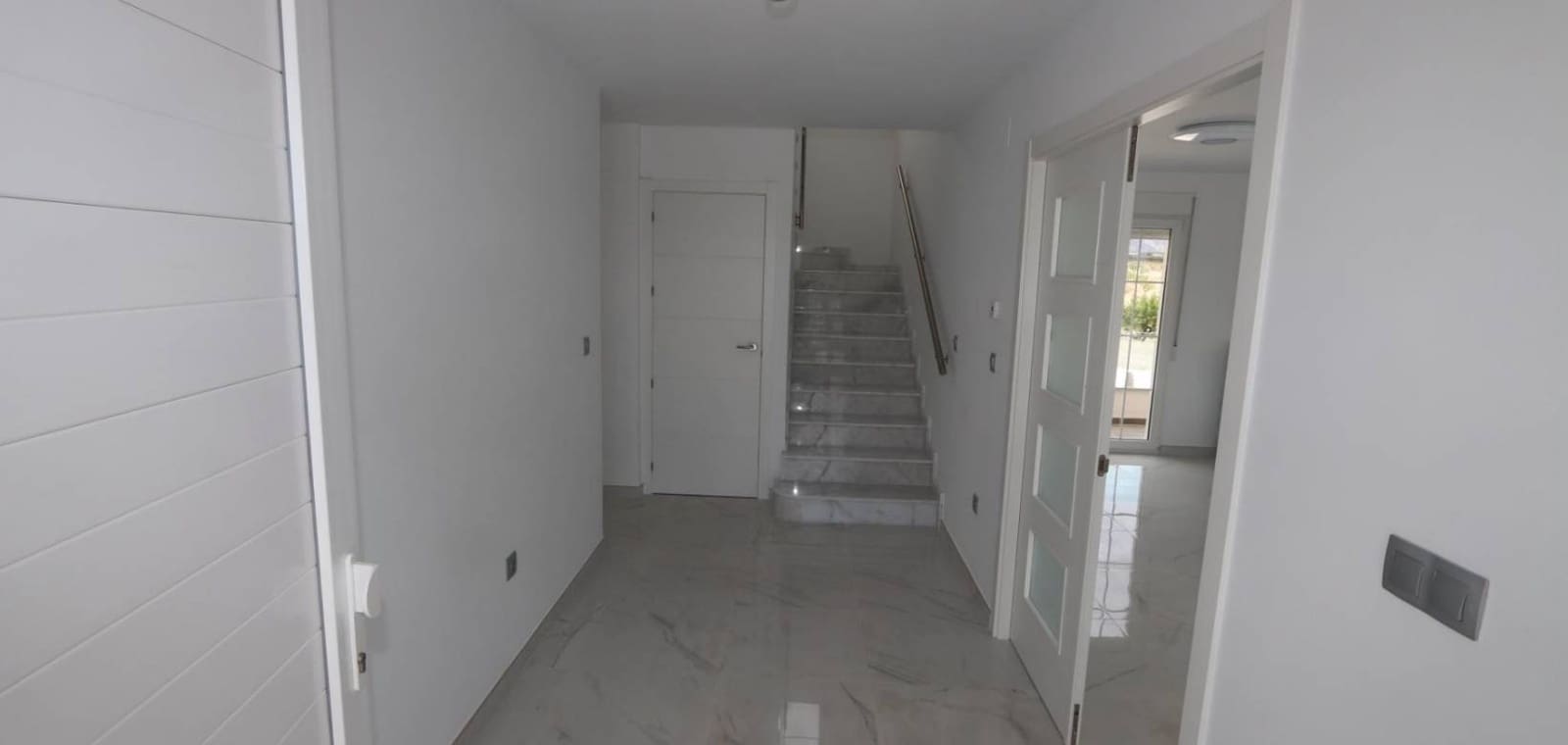 3 bedroom Villa for sale in Pinoso with pool garage - € 423,000 (Ref: 7940988)