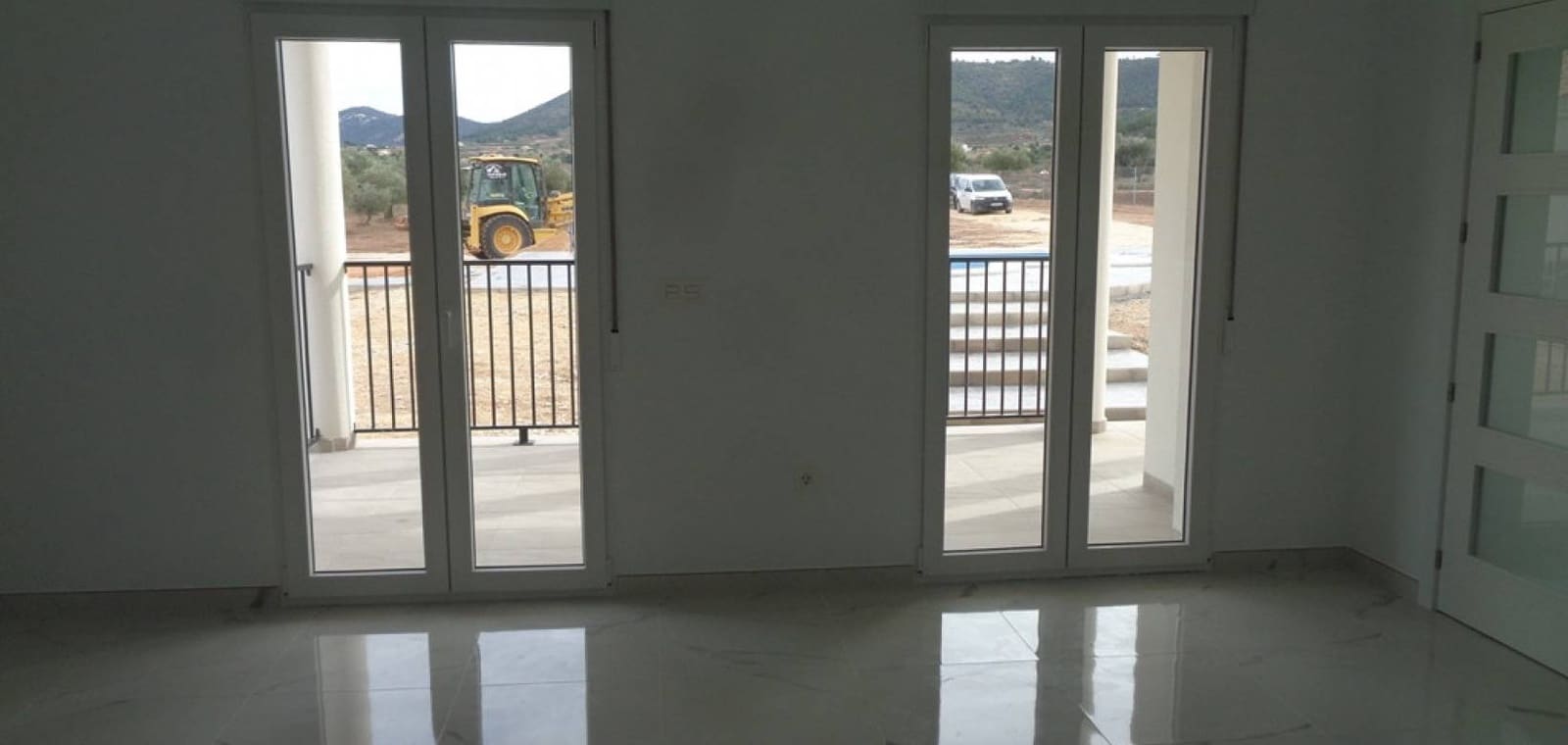 3 bedroom Villa for sale in Pinoso with pool garage - € 423,000 (Ref: 7940988)