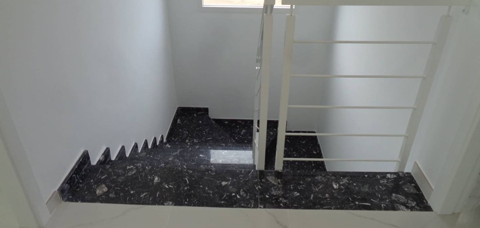 3 bedroom Villa for sale in Pinoso with pool garage - € 423,000 (Ref: 7940988)